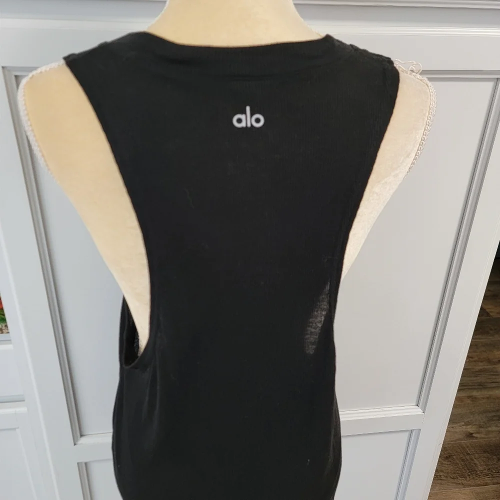 ALO YOGA Headstand Women's Harley Muscle Tank Black Athletic Ribbed Size Small